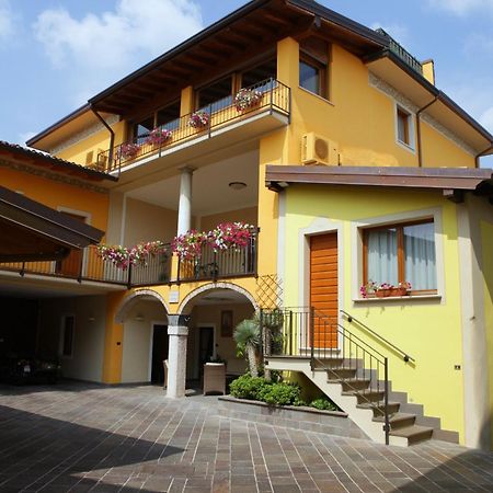Agriturismo Il Barone Moniga del Garda Екстериор снимка