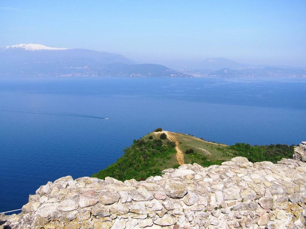 Agriturismo Il Barone Moniga del Garda Екстериор снимка